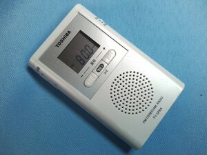 東芝　TOSHIBA　 TY-SPR4　FM/AM　ポケットラジオ 　2020年製 ★動作品