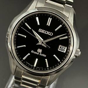 ☆高級☆/グランドセイコー/Grand Seiko/9F82-0AD0/クオーツ/37㎜/メンズ腕時計/デイト/ブラック/黒/シルバー/精度良好/純正/付属品有