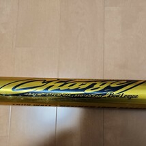 ミズノ MIZUNO ソフトボール用 金属バット ３号　ゴムボール用　中古品　Charge チャージ　Buw　League 84センチ×5.7センチ　2T0-56240_画像2