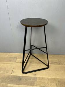 m.a.d. Furniture Design　エム・エー・ディ・ファニチャー・デザイン　Delta Barstool　デルタバースツール　ハイスツール　③