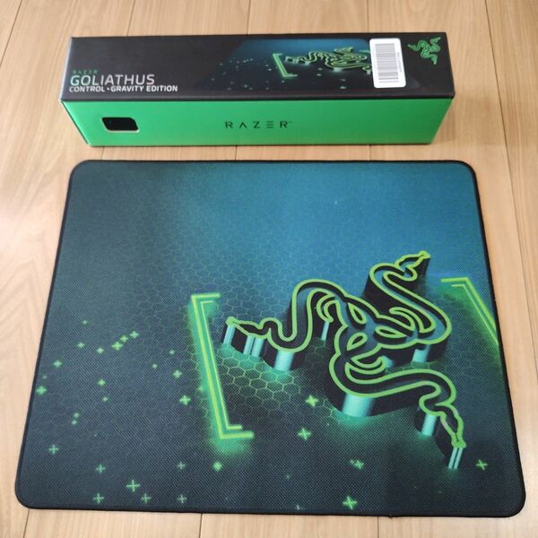 razer GOLIATHUS CONTROL-GRAVITY EDITION マウスパッド