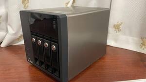 動作確認済　QNAP キューナップ NAS TS-469PRO NAS-469G（OEM品）　QTS書き換え済 WD red 4TB*4個　合計16TB