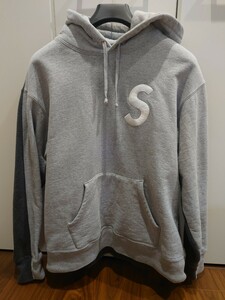 Supreme　Sロゴ　Hooded　パーカー　М　グレー スウェット