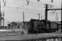 (B23)154 写真 古写真 鉄道 鉄道写真 電気機関車 3021号 渋谷-桜木町 蒸気機関車58681昭和38年頃 フィルム 変形 白黒 ネガ まとめて 6コマ _画像8