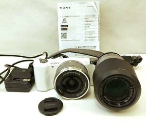 #9175【コレクター必見！】★☆SONY　α5000　カメラ　デジタル一眼カメラ　ホワイト　レンズ交換式　小型・軽量　レンズ　☆★