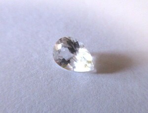 ロシア産　フェナカイト　ドロップ形　ルース1点　約0.78ct　#1741