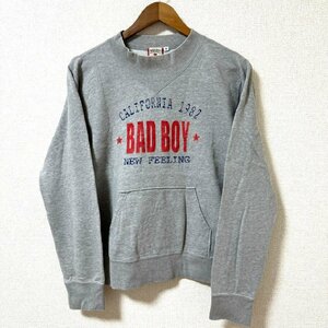 (^w^)b BAD BOY CALIPORNIA 1982 NEW FEEL バット ボーイ スウェット プルオーバー トレーナー ひび割れ フロッキー 加工 グレー M 7706EE