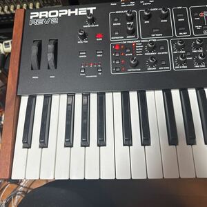 davesmith prophet REV2 16ボイス正規店で改造済み。正規品　シンセサイザー　日本語マニュアル有り