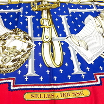 未使用・展示品 エルメス HERMES カレ90 シルク スカーフ SELLES A HOUSSE カバーへの腰かけ ブルー レッド イエロー_画像2