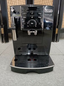 □DeLonghi デロンギ コーヒーメーカー ECAM23120B マグニフィカ S コンパクト全自動エスプレッソマシン 通電確認済 