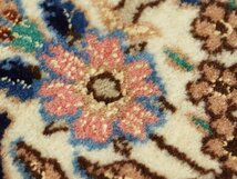 魁◆最高級ペルシャ絨毯 本物保証 ナイン ハビビアン工房 細密手織 シルク＆ウール 197×123㎝ 花文様_画像6