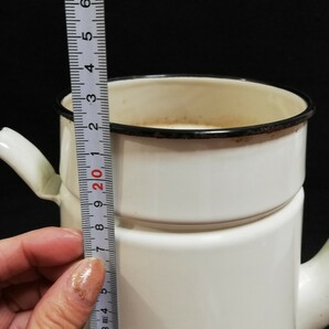 P11153.昭和レトロ ホーローポット 大② 16cm コーヒーポット 瑯琺 ホーローケトル アウトドア 白 /100の画像9