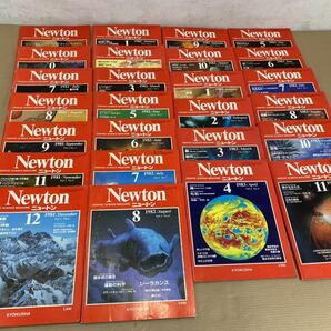 科学雑誌 ニュートン Newton 1982年 1983年 宇宙 化石 研究 星 恐竜の画像1