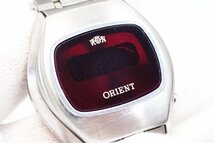 1円【ORIENT】不動品 オリエント タッチトロン クオーツ H680106-40 デジタル メンズ腕時計 ジャンク◆質屋出品_画像4