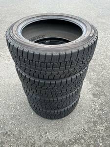 240 DUNLOP WINTER MAXX WM02 中古冬タイヤ4本セットスタッドレス 215/50R17 91Q 