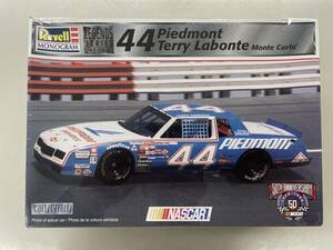 プラモデル 1/24 Revell ＃44 Piedmont Terry Labonte Monte Carlo 未開封