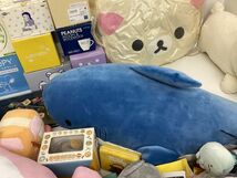 【同梱不可/現状】 ファンシー グッズ まとめ売り とっとこハム太郎 スヌーピー リラックマ 他 ぬいぐるみ クッション ガラス皿 他_画像7