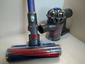 【9985】ダイソン　dyson コードレスクリーナー　DC74 完動品　分解清掃済み