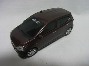 ダイハツ　1/30　非売品ミニカー（カラー見本）『ミライース（LA350/360）【プラスブラウンクリスタルマイカ】』