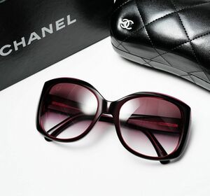 MF6993△*未使用 定価￥3.7万*イタリア製 CHANEL シャネル サングラス 5183-A*CC ココマーク*眼鏡ケース・箱付き*レッド×パープル系