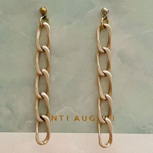チェーンピアス (イヤーカフのおまけ付き)