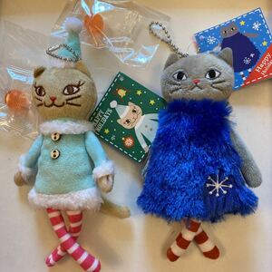 カルディクリスマスもこもこグレー&クリスマスくたくたベージュねこちゃん即完売マスコットキーホルダー