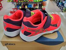 新品即決18.0cm★asicsアシックス LAZERBEAMレーザービーム 1154A158 ジュニア ランニング☆運動靴 ゴム紐マジック 子供靴 ！2023年NEW★_画像3