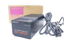 e10706　SONY　AC-M100　ACパワーアダプター　ソニー　通電確認済　元箱_画像1
