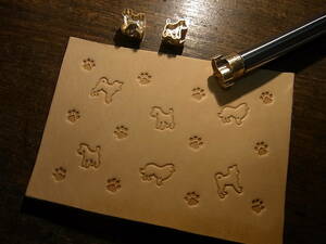 犬の刻印　白抜き　NO.20　犬好き　レザークラフト　メタルスタンプ　ヌメ革に　オリジナル商品　ハンドメイドに　打刻印　手打ち刻印