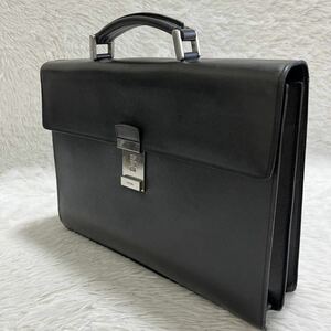 PRADA プラダ　サフィアーノ 本革　レザー　ビジネスバッグ　ブリーフケース　書類かばん　二層式　ブラック　黒　ダイヤル式ロック