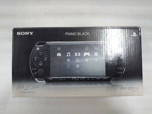 SONY ソニー PSP プレイステーションポータブル2000 動作確認済 バッテリーパック無し ソフト4本付き