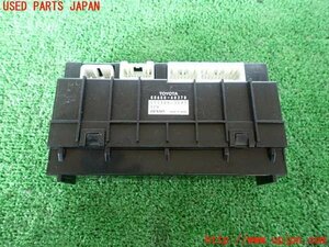 2UPJ-96776148]ランクル100系(UZJ100W)コンピューター3 中古