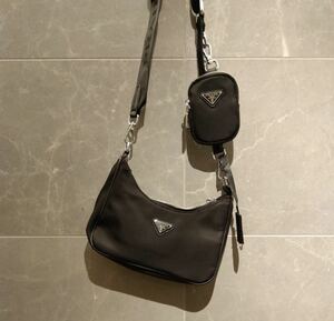 プラダPRADA　ショルダーバッグ【新品未使用品】