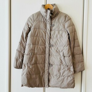 F8973cE UNIQLO ユニクロ ダウンコート サイズ150 ベージュ キッズ 防寒 中綿ダウン シンプル 子供用 冬ダウン 女の子 あったか 冬物