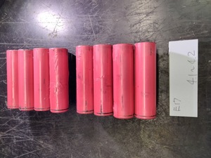 E17→18　NCR20700リチウムイオン　SANYO単電池 　8本セット　4.1-4.2V　ジャンク品です！！！