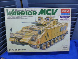  unassembly 1/35 WARRIOR MCV STATIC MODEL ACADEMY red temi-1365