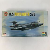 1121 【未組立】AIRFIX/エアフィックス 1/72 BLACKBURN H.S.BUCCANEER S2B プラモデル_画像6