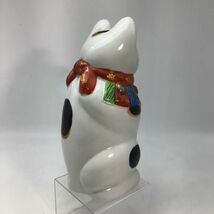 1225 時代物 招き猫 陶磁器 高さ約27cm 瀬戸焼 彩色 縁起物 珍しい かわいい 猫置物 整った顔立ち_画像4