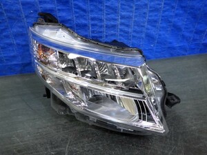 3325　ルーミー　M900A　M910A　右ライト　LED　コンピューター付　W3918　トール　M900S　M910S　美品