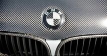 BMW Fシリーズ汎用タイプ黒銀カーボン82mmボンネットエンブレム/ボンネットバッチ/ブラックカーボ/F36/F45/F80/F82/F83/F87/G30/G31/G02/M4_画像7