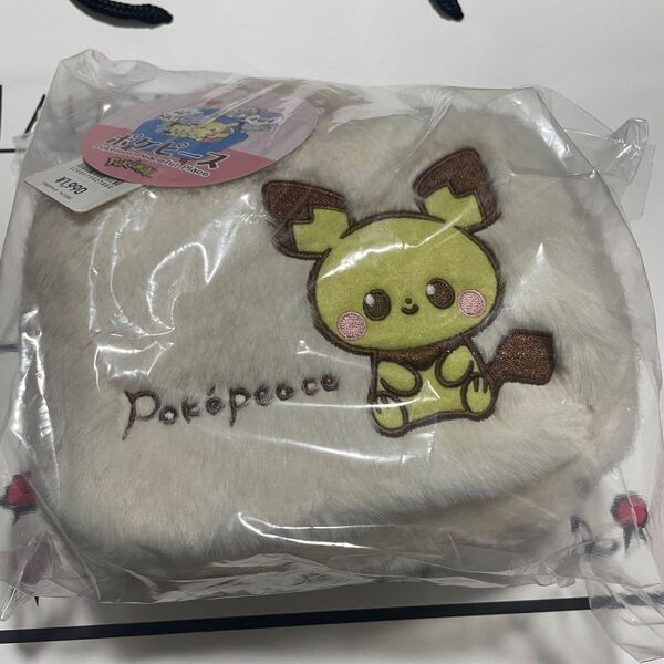 GU ジーユー ポケピース ポケモン ピチュー フェイクファーポーチ