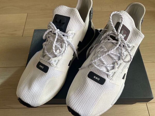 adidas FV9022 NMD_R1.V2 シューズ