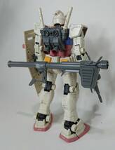 MG　1/100　RX-78-3 G-3ガンダム Ver.2.0、ガンダムVer.ONE YEAR WAR 0079　２体セット　素組、墨入　完成品　_画像9