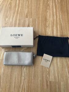 ロエベ　LOEWE　長財布　シャンパンベージュ