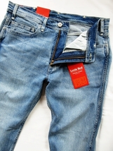 W32 未使用 定価13,200円 リーバイス レッド Levi's Red 502 テーパード デニムパンツ ジーンズ 程よいストレッチ 涼しげライトブルー_画像3