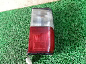 *3311-019 H16 Nissan Vanette SK82MN right tail lamp 