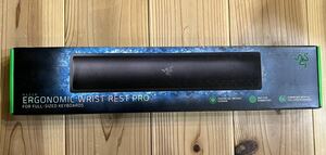 新品　Razer Ergonomic Wrist Rest Pro キーボードリストレスト 冷却ジェル レザーレット製クッション 滑り止めラバー フルキーボード対応 