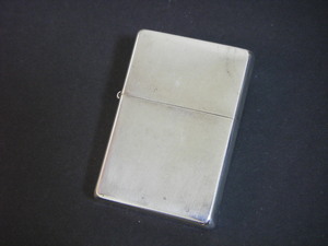 ★ ZIPPO / ジッポー：オイルライター 無地 プレーン 2001・スターリングシルバー・1937復刻レプリカ ★