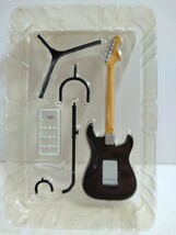 【フェンダー・ギター・コレクション２】 ☆ストラトキャスターセット☆2008年発売STRATOCASTER F-toys cofect. _画像4