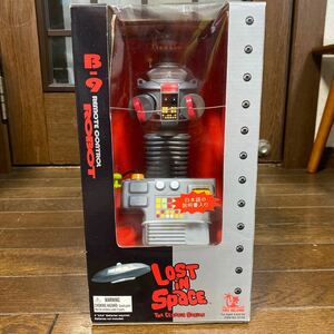 TOY ISLAND Lost in Space 宇宙家族ロビンソン B-9 フライデー リモコンロボット　未開封品